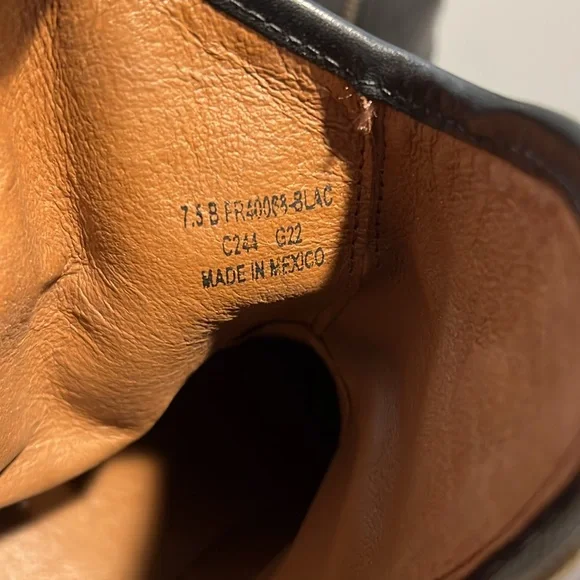 Frye melissa button short leather boots . Size 7.5 - Picture 7 of 10